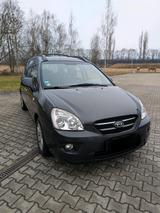 Kia Carens - gebrauchte Kia Carens aus dem Jahr 2009