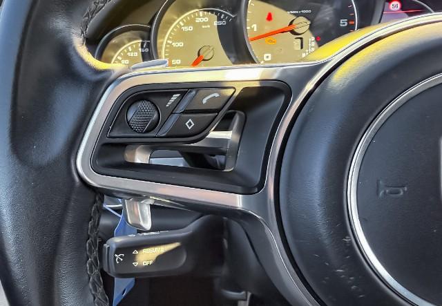 Porsche Cayenne  Pano SHZ Navi CarPlay Scheckheft 21 Zol