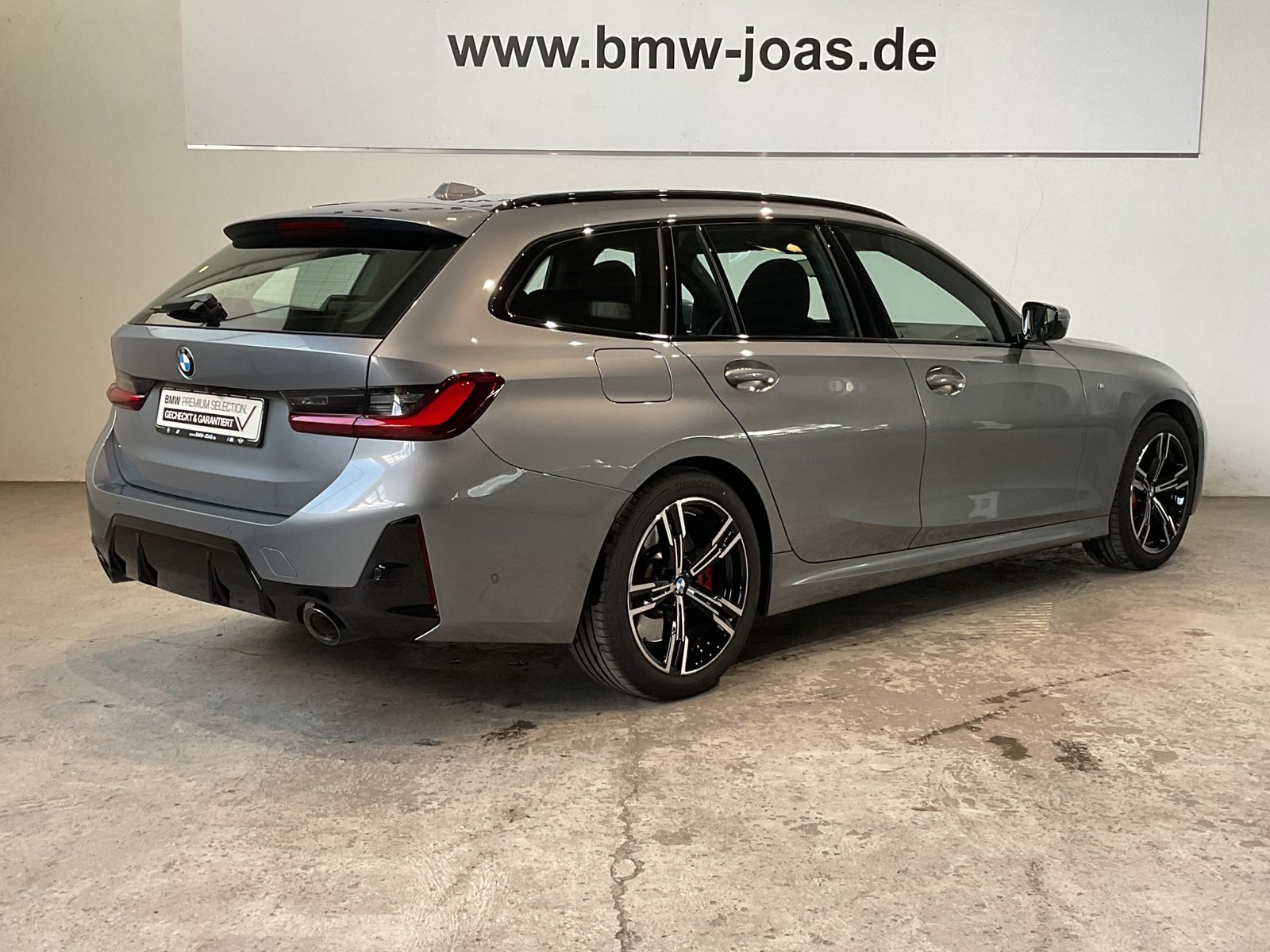 Fahrzeugabbildung BMW 330i xDrive | M Sportpaket pro | Panorama-Glasda