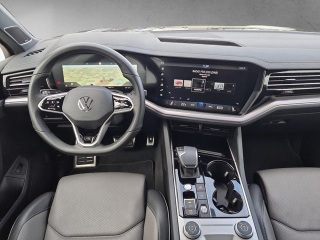 Fahrzeugabbildung Volkswagen Touareg TDI R-Line 4M Standhzg LED AHK Navi AID