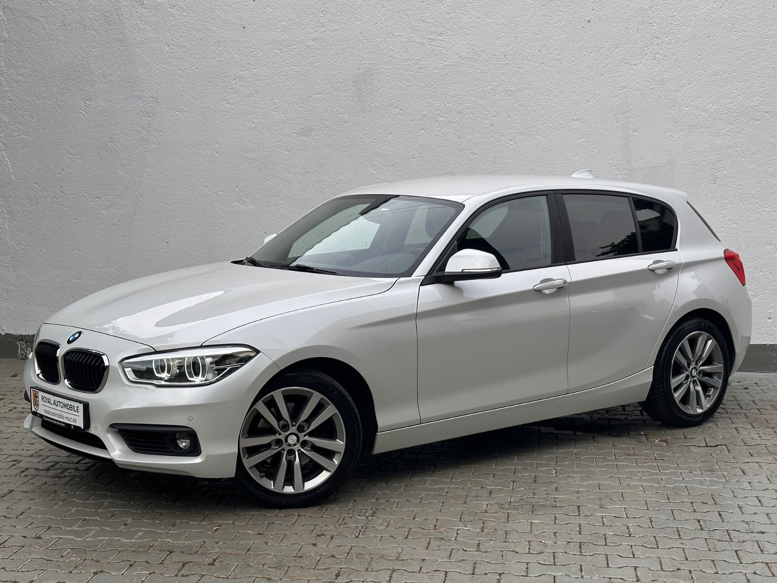 BMW 120d xDrive Advantage 5-trg/KAMERA/LED/AUTOMATIK