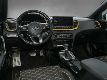 KIA XCeed - 6