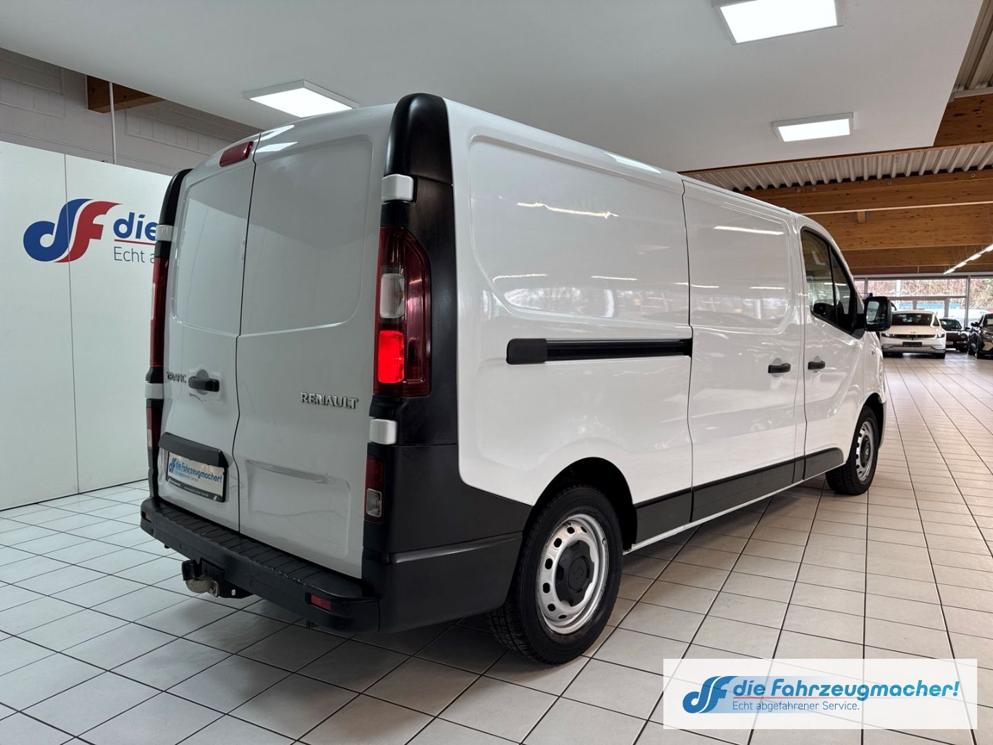 Fahrzeugabbildung Renault Trafic Kasten L2H1 2,9t Komfort AHK PDC *EXPORT