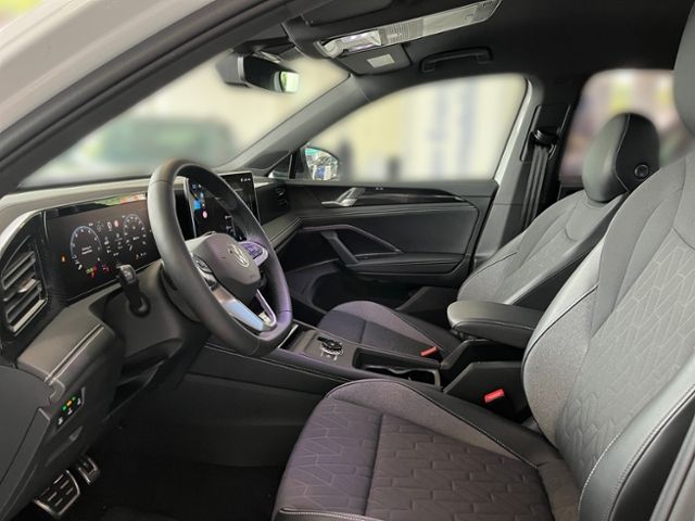 Fahrzeugabbildung Volkswagen Tiguan 1.5 eTSI DSG GOAL NAVI GJR AHK KAMERA