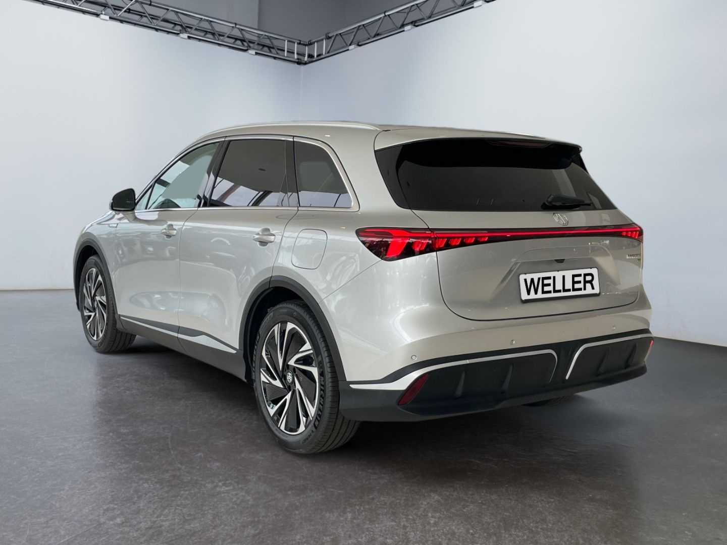 MG S6 EV