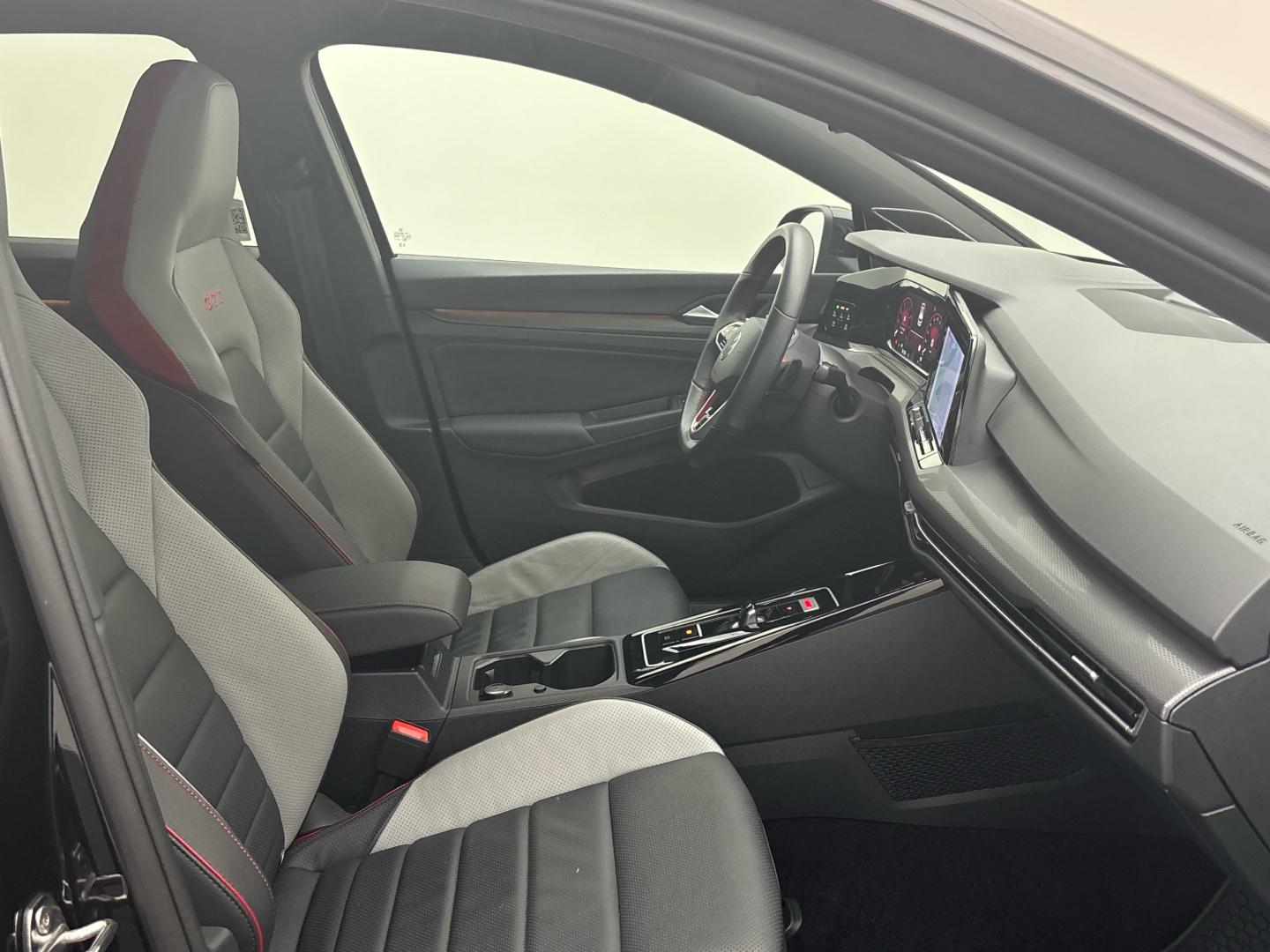 Volkswagen Golf VIII GTI Clubsport 2.0 TSI DSG Matrix Pano, миниатюра 10