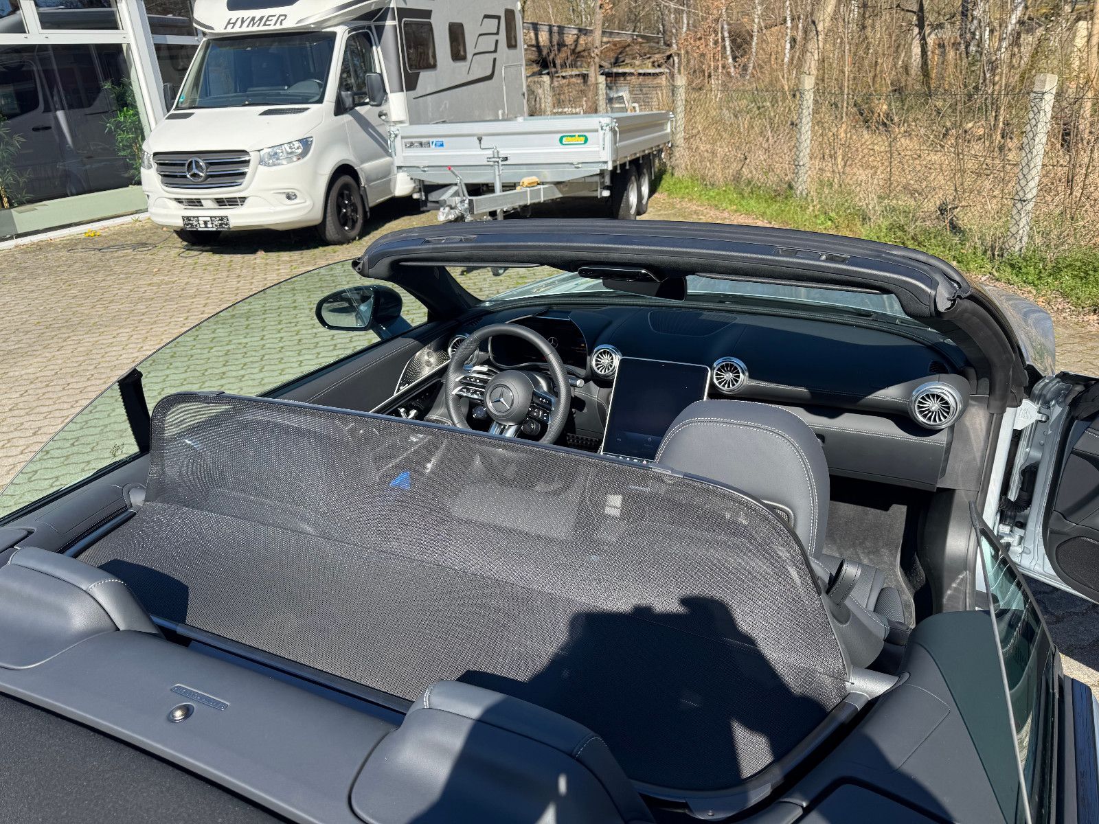 Fahrzeugabbildung Mercedes-Benz SL 63 AMG - Liftachse - Listenpreis ca.230.000 €