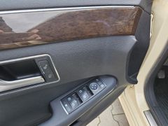 Fahrzeugabbildung E 200 NGT BlueEfficiency NGD