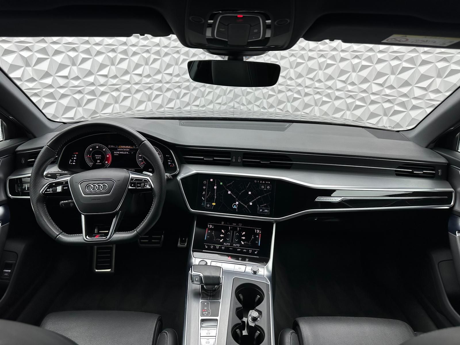 Fahrzeugabbildung Audi A6 40 TDI S-LINE PLUS/QUATTRO/BLACK/MATRIX/KEYLE