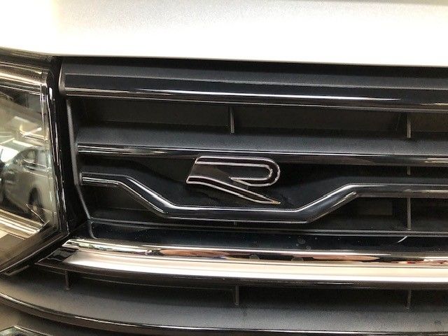 Fahrzeugabbildung Volkswagen T-Cross R-Line 1.5 TSI ACT DSG Sportpaket AHK-ab