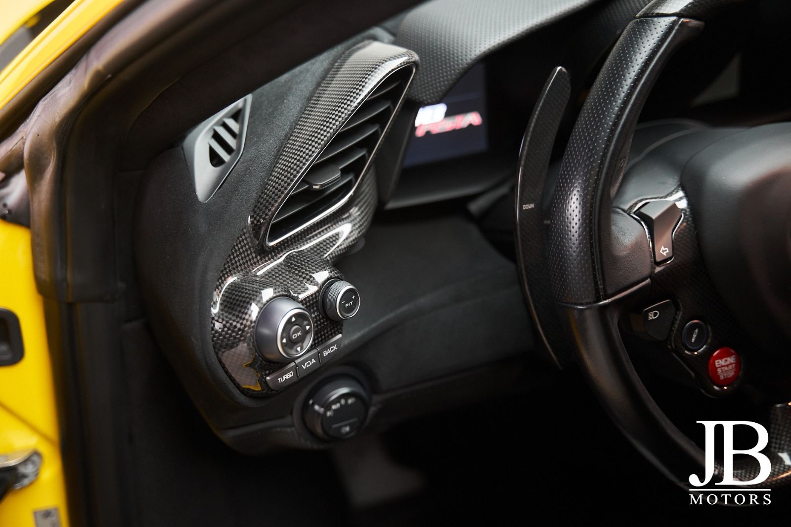 Fahrzeugabbildung Ferrari 488 Pista Racing Seats Lightweight Carbon German