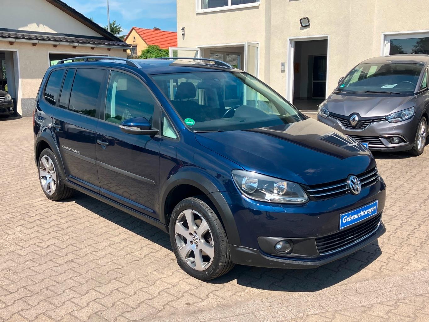 Volkswagen Touran 1.4 TSI Cross Panorama Navi