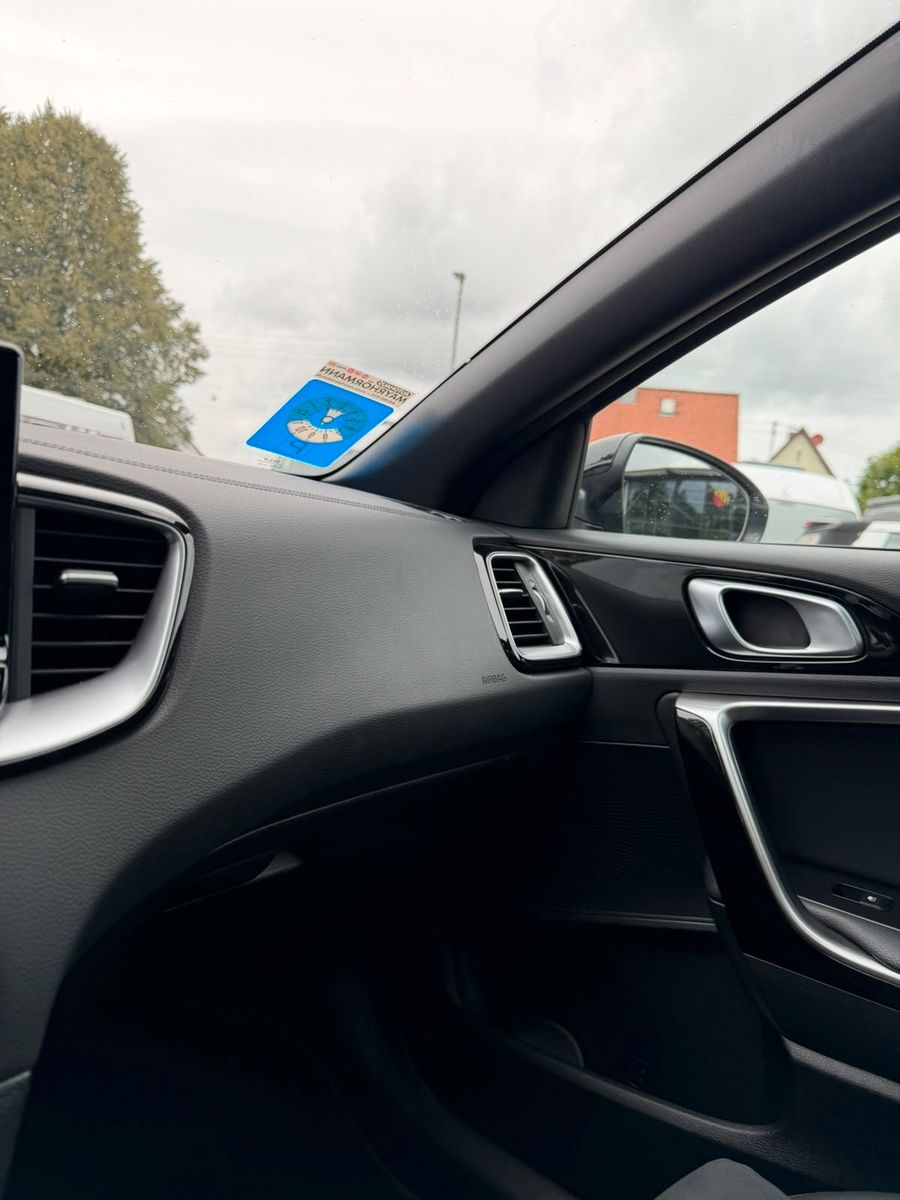 Fahrzeugabbildung Kia XCeed GT Line Pano Leder Navi digi. uvm.