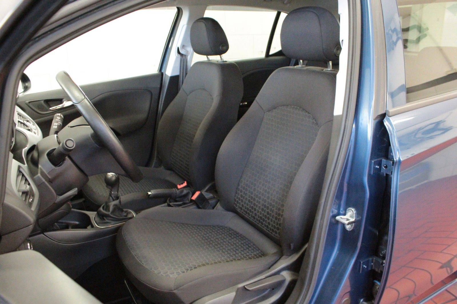 Fahrzeugabbildung Opel Corsa 1.4 Turbo eco FLEX Edition  *Winterpaket*