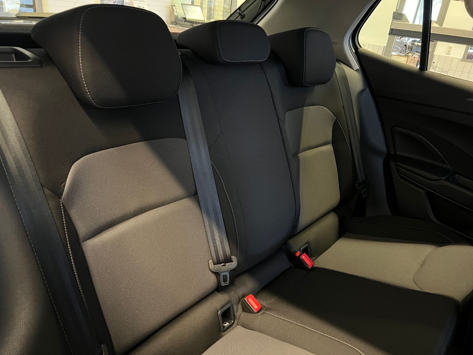 Fahrzeugabbildung SKODA Fabia IV Selection 1.0 TSI DSG *AHK, LED, SmartL