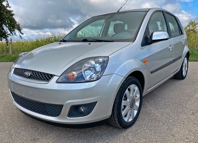 Ford Fiesta Tüv/Au Neu ORIGINAL 2.300KM Klima 1.HAND