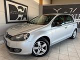 Volkswagen Golf VI Style/Klimaaut./PDC Vo-Hi/Sitzheiz./TÜV - Volkswagen Golf aus 2011: Style