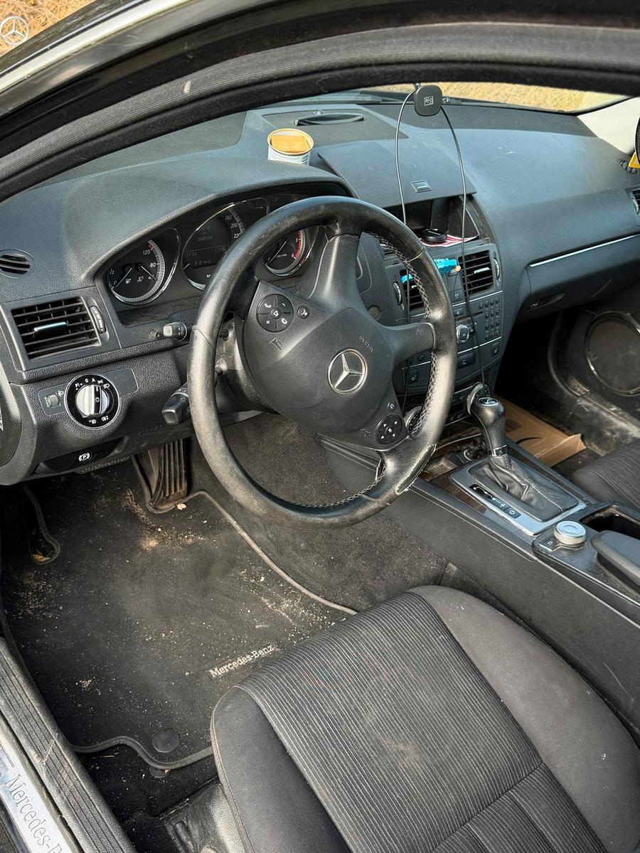 Mercedes-Benz C220 2008 — engine 163 HP (120kW)