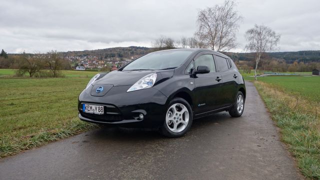 Nissan Leaf, Dieselstandheizung, Keyless Go, TÜV neu