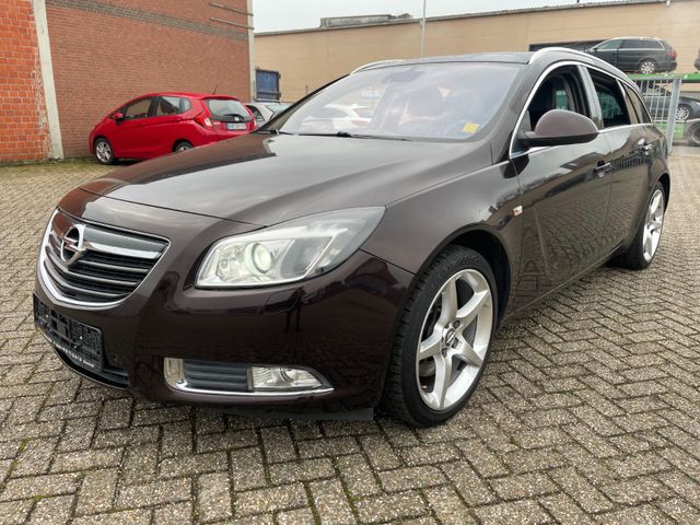 Opel Insignia A Sports Tourer Innovation 4x4+LPG-GAS