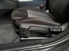 Fahrzeugabbildung BMW 320i Touring M Sport -AHK/Pano/HeadUp/Innovation