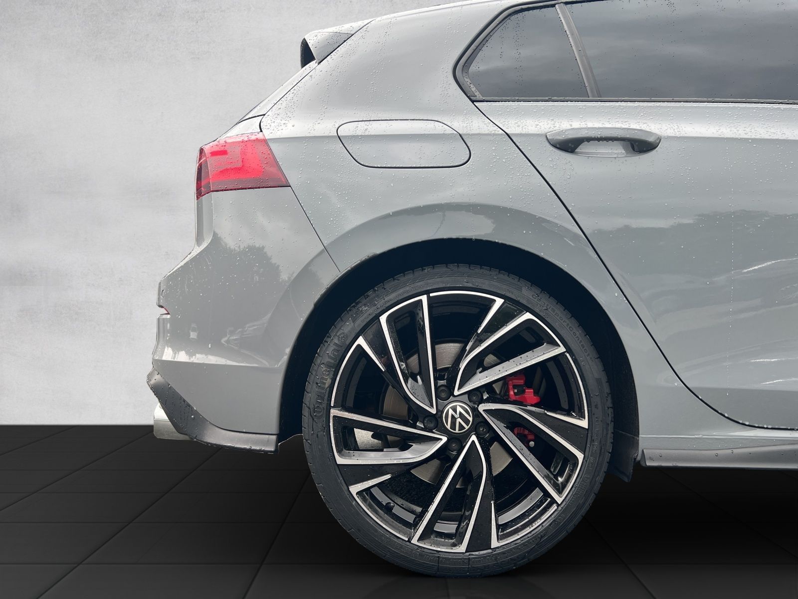 Golf VIII GTI 2.0 TSI DSG Pano*Navi*ACC*Leder