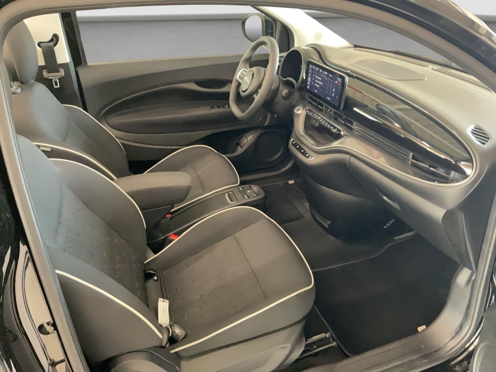 Fahrzeugabbildung Fiat 500e Cabrio + Komfort Paket