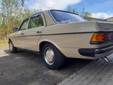 Mercedes-Benz 200 W 123  nur 58 TKm, rostfrei  - Mercedes-Benz 200: W123