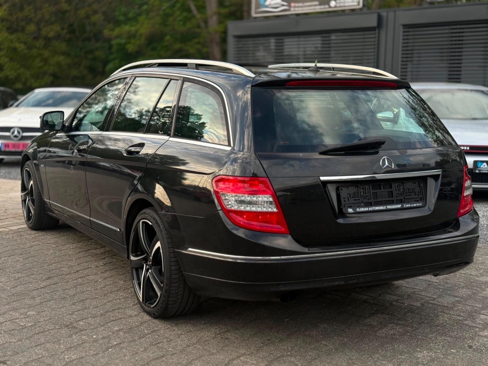 Mercedes-Benz C220 2008 — photo 10