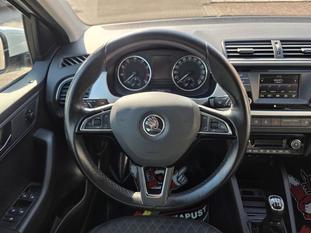 SKODA Fabia — Foto 18