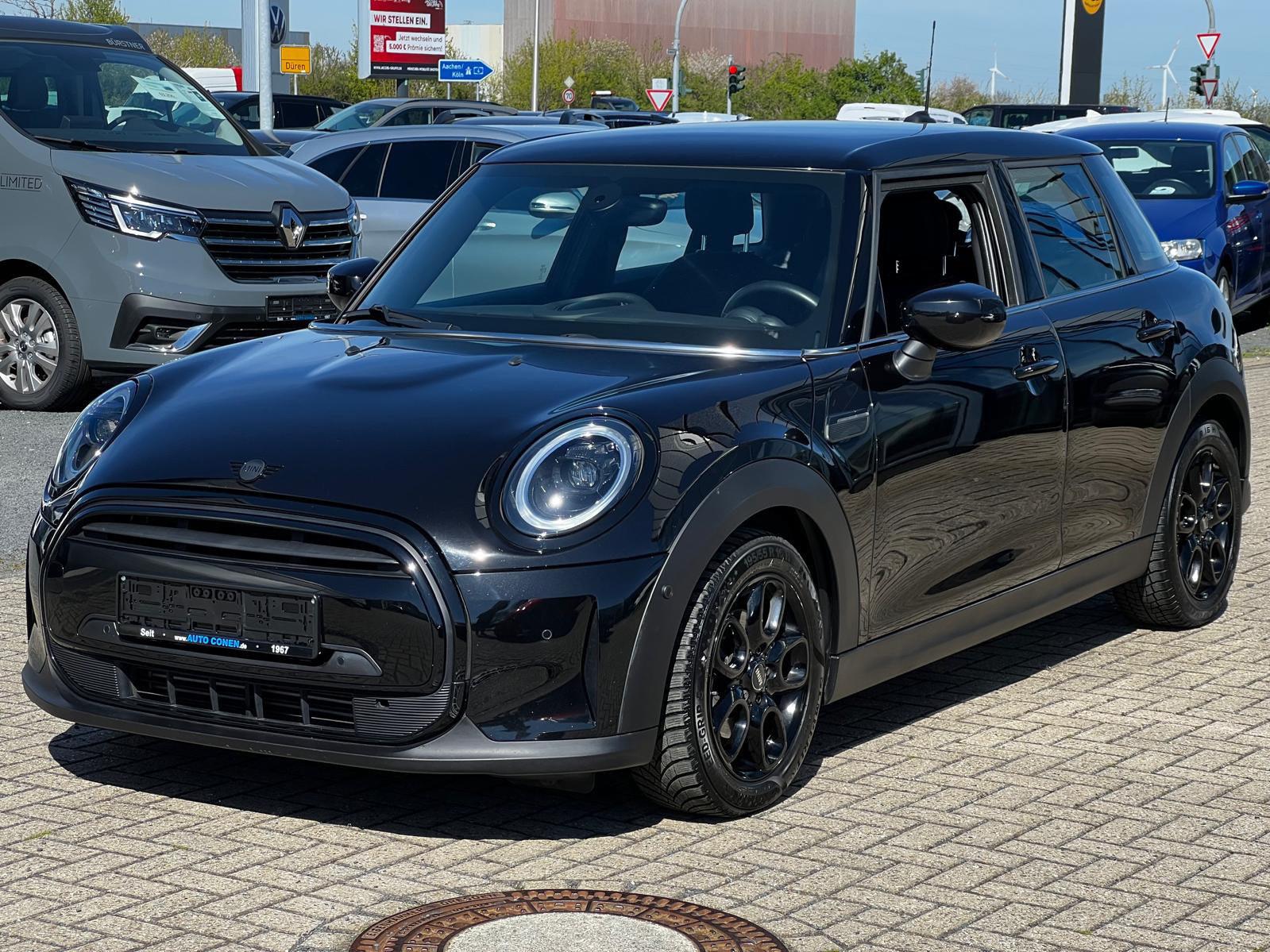 MINI Cooper 1.5 5-türig Cooper Essential Trim NAV Sit
