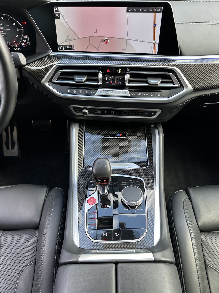 Fahrzeugabbildung BMW X6 M Competition NAV+LASER+AHK+PANO+360°+21/22ZO