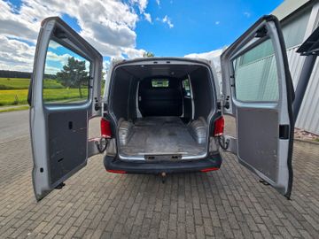 Volkswagen T6 Transporter - 11
