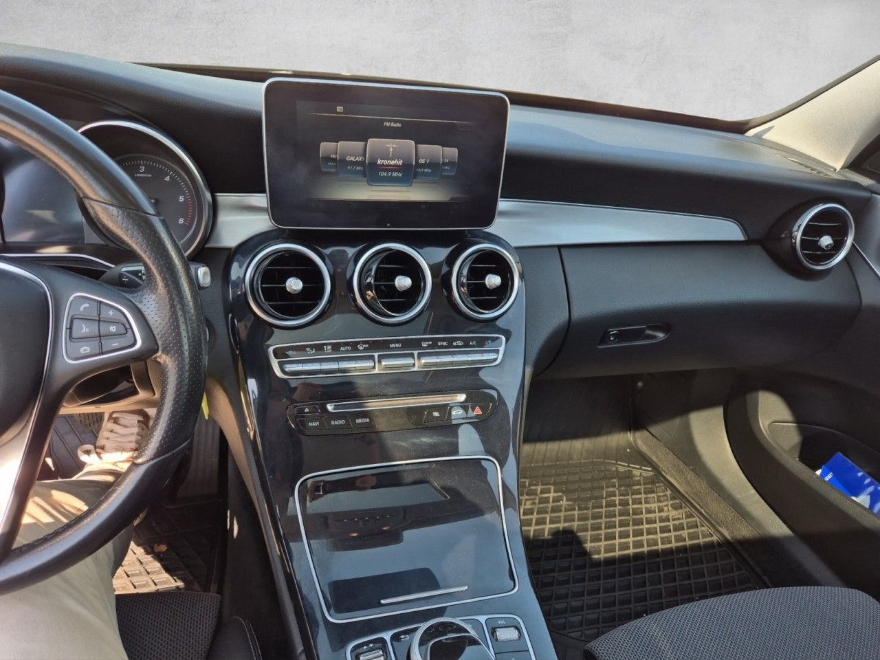 Fahrzeugabbildung Mercedes-Benz C 220d Avantgarde Navi Schiebedach