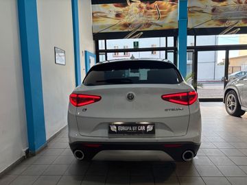Alfa-Romeo Stelvio - 9