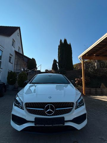 MERCEDES-BENZ CLA 220 Shooting Brake CLA 220 d DCT AMG Lin...