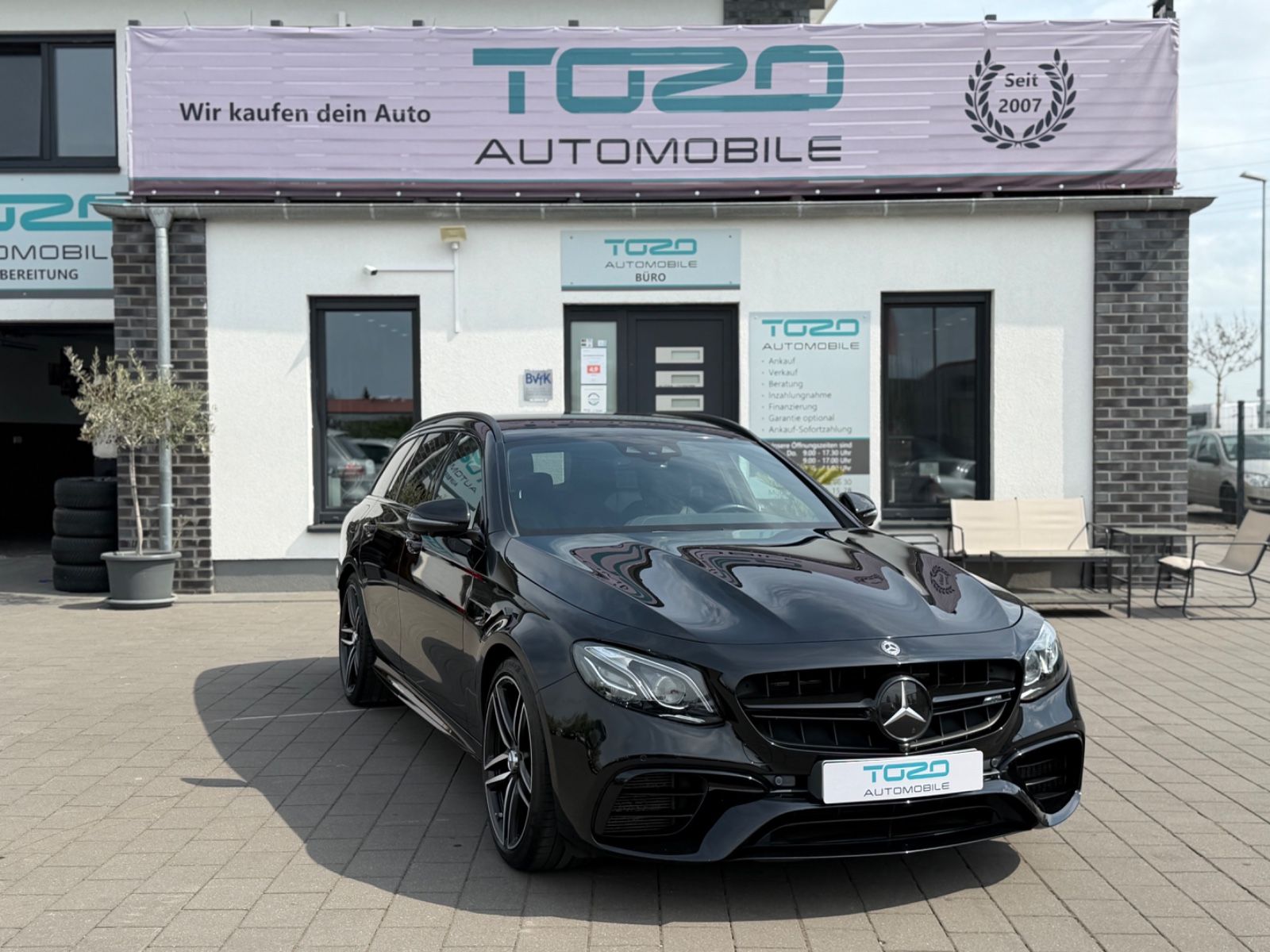 MERCEDES-BENZ E 63 AMG 4Matic*BURMESTER*360°KAMERA*2.HAND*TOP*