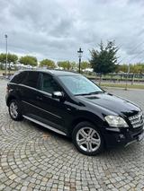 Mercedes-Benz Mercedes ML 300 CDI 4 MATIC - gebrauchte Mercedes-Benz ML 300 aus dem Jahr 2010