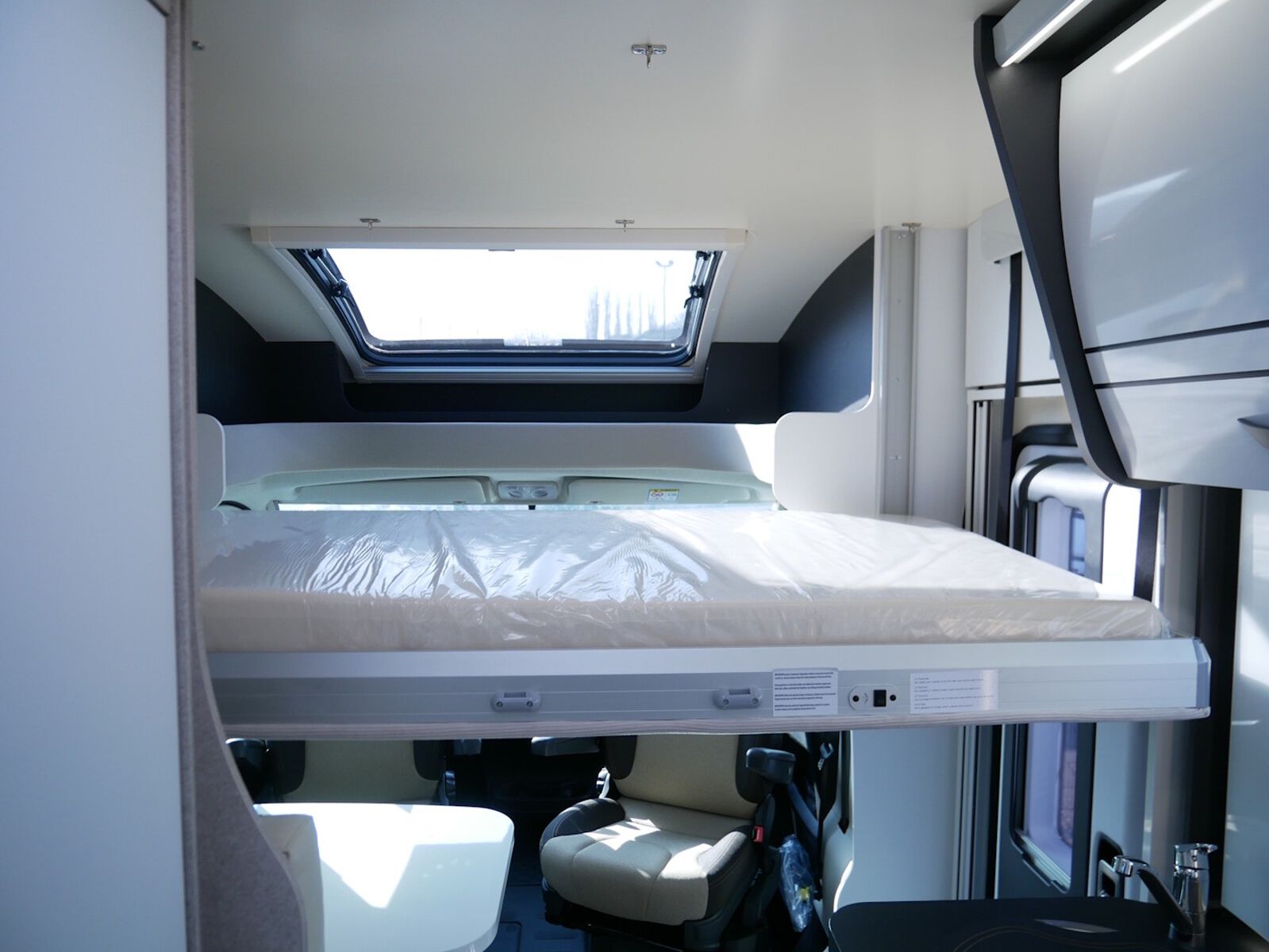 Fahrzeugabbildung Forster T FT669EB 8670,- EUR Sondernachlass / Pioneer