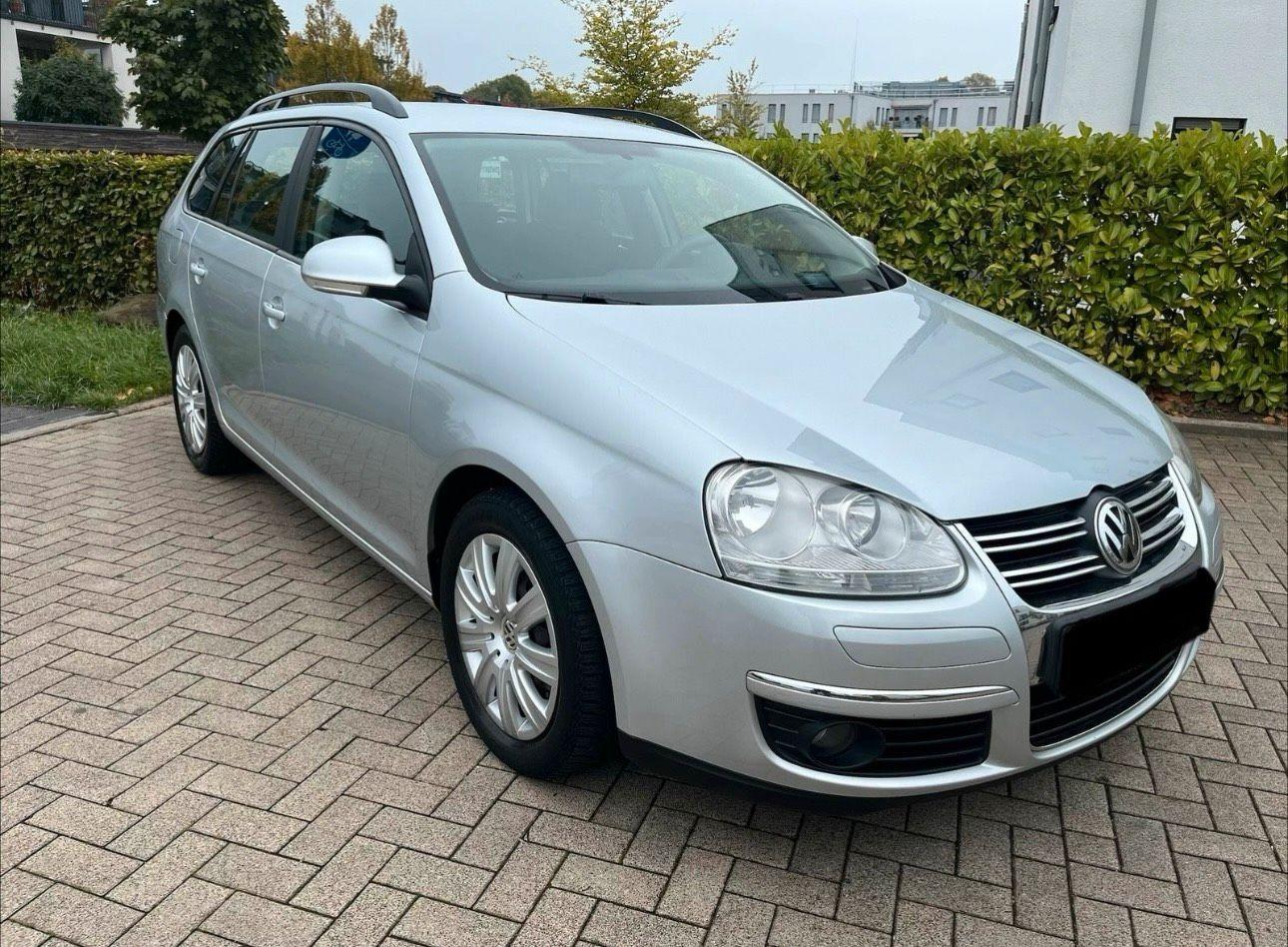 Volkswagen Golf 2007 — interior