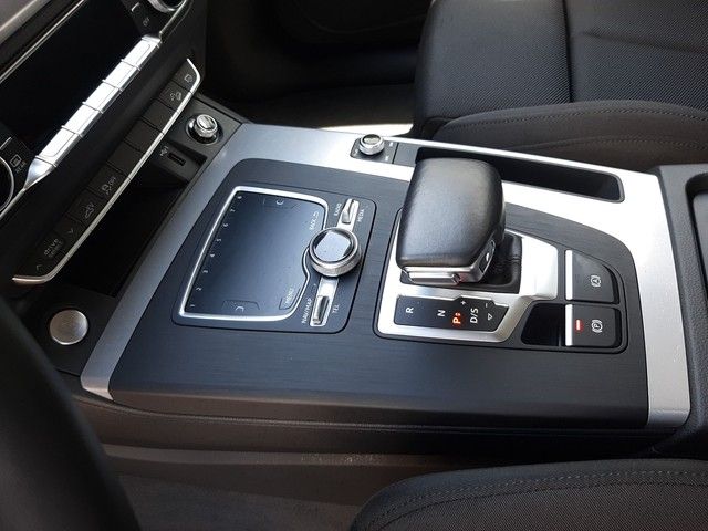 Fahrzeugabbildung Audi Q5 S line 50TFSIe quattro Stdhz Navi Kamera