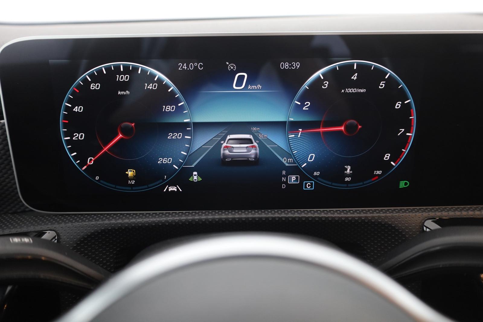 Mercedes-Benz A250 Progressive LED Navi Sitzheizung Kamera AHK