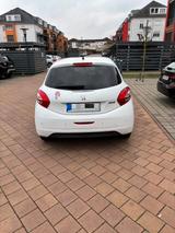 Peugeot 208 1.2 Style PureTech 82 Style - Peugeot 208 von privat