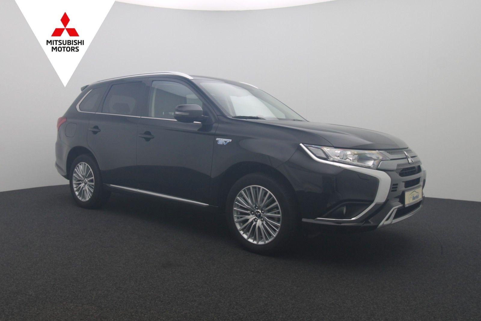 Fahrzeugabbildung Mitsubishi Outlander PHEV 2.4 Basis 4WD