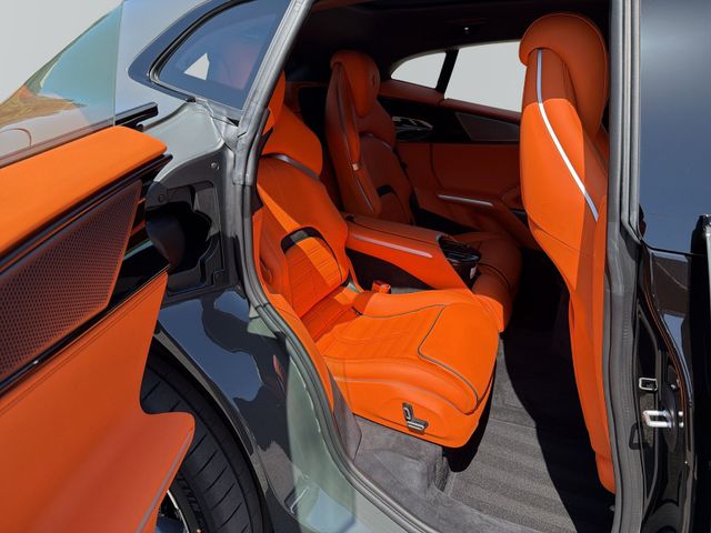 FERRARI Purosangue – Bild 11