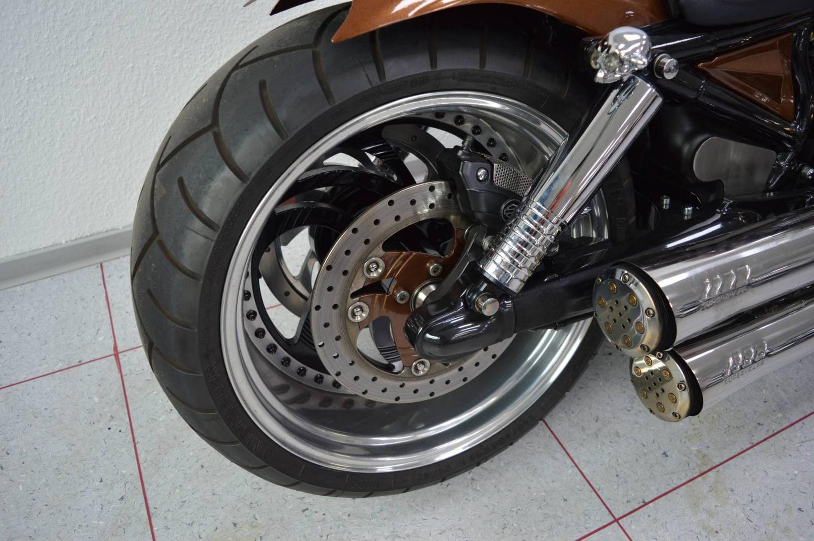 Harley-Davidson V Rod VRSCA +CUSTOMBIKE+LOTTERMANN+SUPERTRAPP+