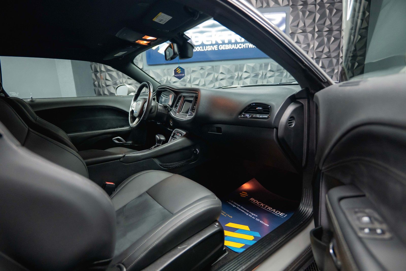 Fahrzeugabbildung Dodge Challenger 3.6 V6 GT SRT Styling *LED*1.Hand*