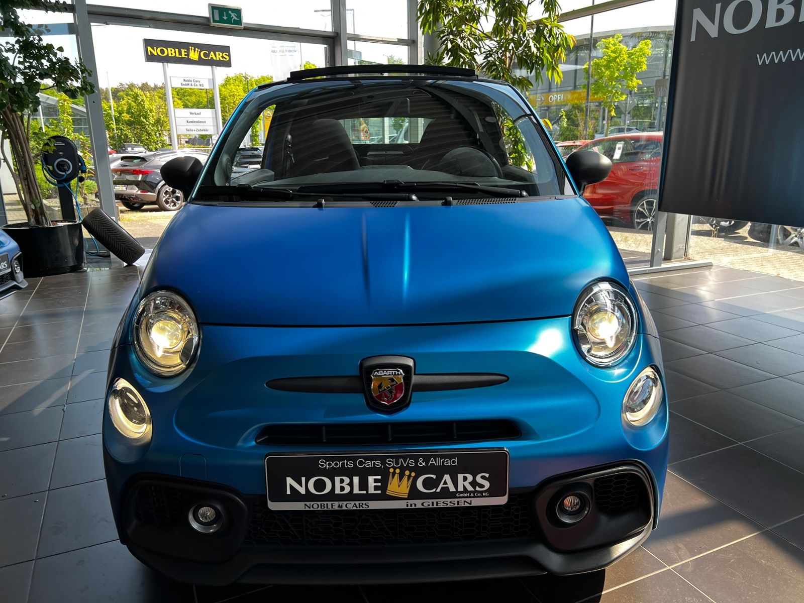 Fahrzeugabbildung Abarth 595C  Competizione BEATS XENON NAVI