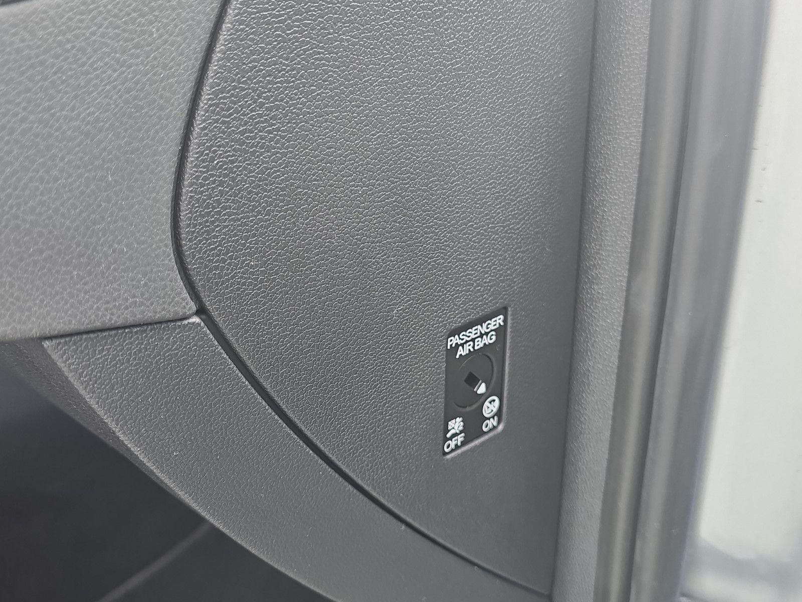 Fahrzeugabbildung Volkswagen Polo VI OPF Life LED PDC App-Connect NEUES MODEL
