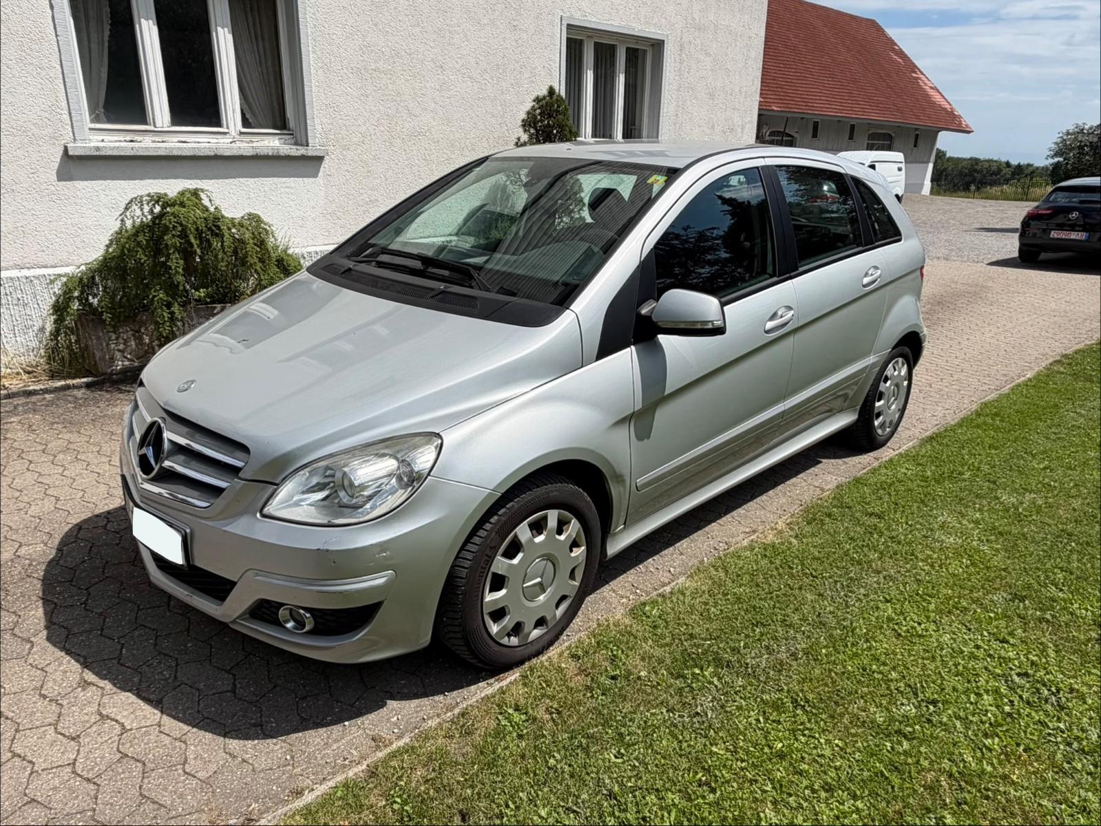Mercedes-Benz B 200 KLIMA SHZ AHK